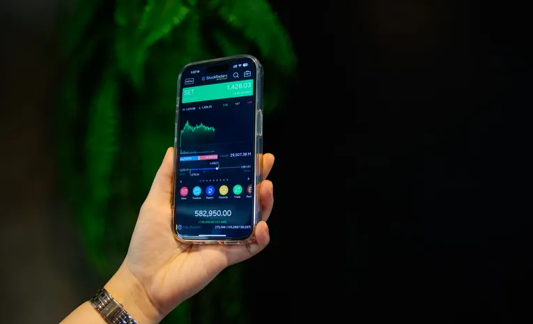 Best AI Trading Apps for Beginners: What to Look for in 2026